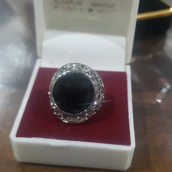 Ring size 6.5 Black - Picture 4 of 9